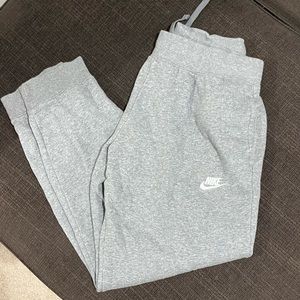 Nike youth grey sweatpants